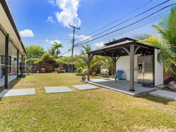 10610 SW 200th St, Cutler Bay FL 33157