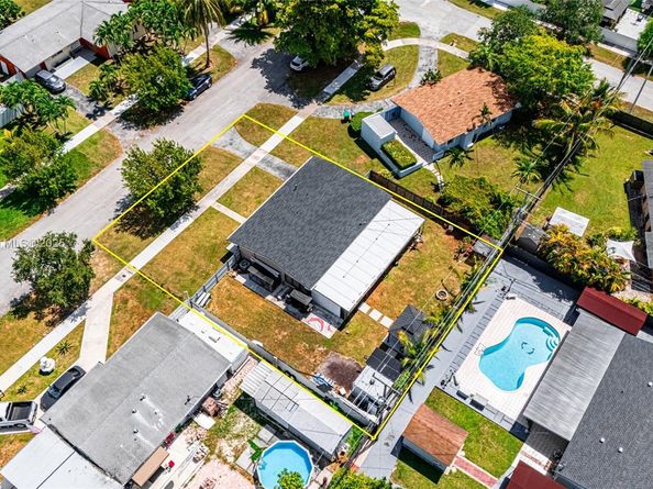 10610 SW 200th St, Cutler Bay FL 33157