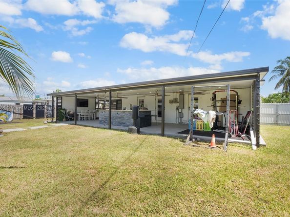 10610 SW 200th St, Cutler Bay FL 33157
