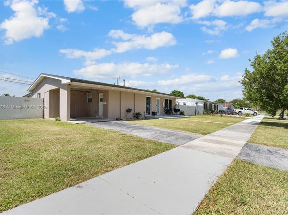 10610 SW 200th St, Cutler Bay FL 33157