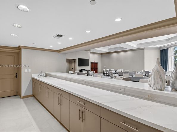 7000 Island Blvd 1408, Aventura FL 33160