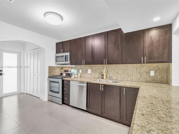 6728 SW 140th Ct, Miami FL 33183