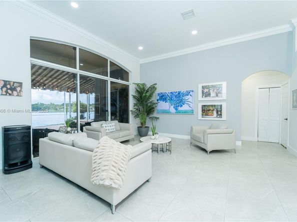 3905 SW 151st Ter, Miramar FL 33027
