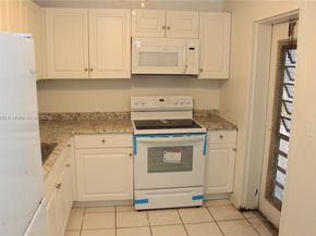 4090 NW 42nd Ave 106, Lauderdale Lakes FL 33319
