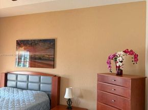 4481 NW 163rd St, Miami Gardens FL 33054