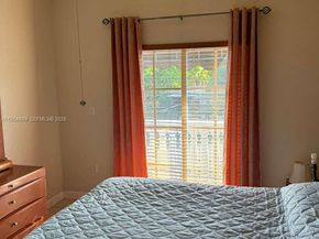 4481 NW 163rd St, Miami Gardens FL 33054