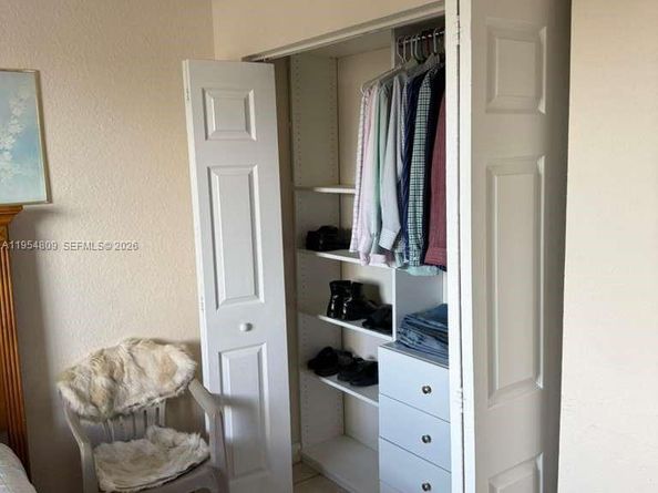 4481 NW 163rd St, Miami Gardens FL 33054