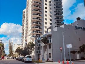 601 NE 23rd St TH4, Miami FL 33137