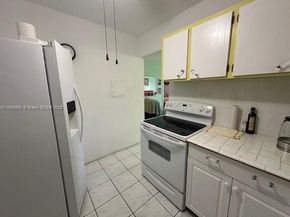 16701 NE 13th Ave 102, Miami FL 33162