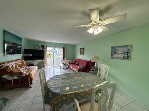 16701 NE 13th Ave 102, Miami FL 33162