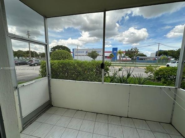 16701 NE 13th Ave 102, Miami FL 33162