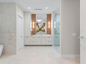7110 SW 82 ave, Miami FL 33143