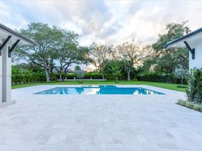 7110 SW 82 ave, Miami FL 33143