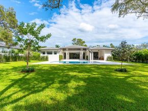 7110 SW 82 ave, Miami FL 33143