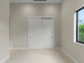 7110 SW 82 ave, Miami FL 33143
