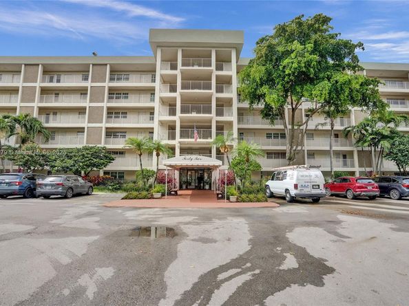 3150 N Course Ln 405, Pompano Beach FL 33069