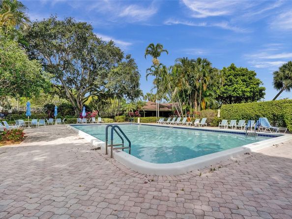 3150 N Course Ln 405, Pompano Beach FL 33069