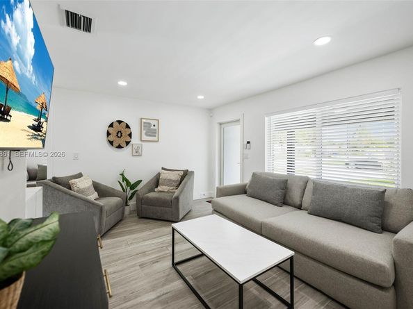 1448 NE 25th Ct, Pompano Beach FL 33064