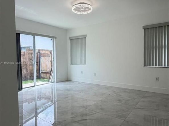 10241 SW 128th Ave, Miami FL 33186
