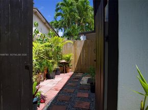 10241 SW 128th Ave, Miami FL 33186