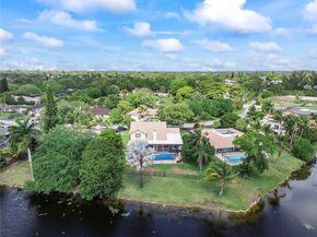 3851 NW 100th Ave, Coral Springs FL 33065