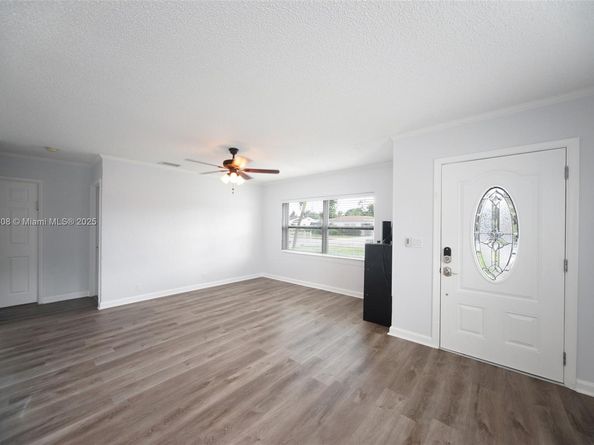 621 Hudson Rd, West Palm Beach FL 33405