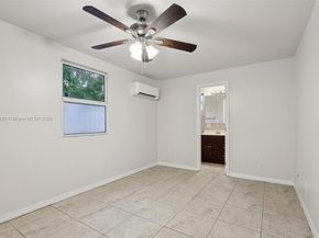 1213 NE 13th St, Fort Lauderdale FL 33304