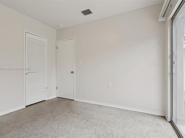 1213 NE 13th St, Fort Lauderdale FL 33304