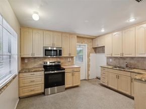 1213 NE 13th St, Fort Lauderdale FL 33304