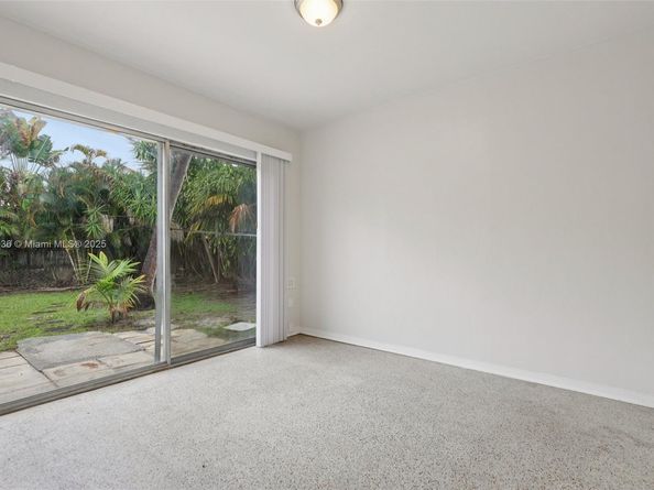 1213 NE 13th St, Fort Lauderdale FL 33304