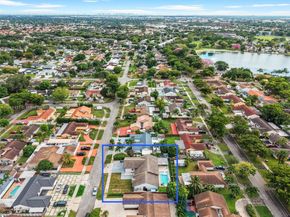 19494 NW 61st Ave, Hialeah FL 33015