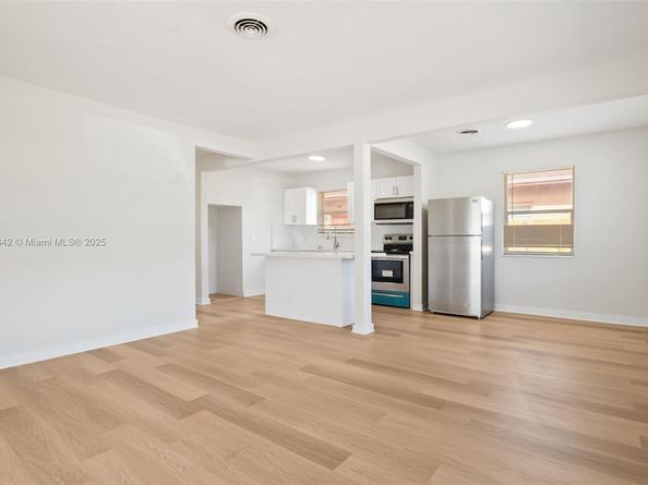 410 NE 172nd St, North Miami Beach FL 33162