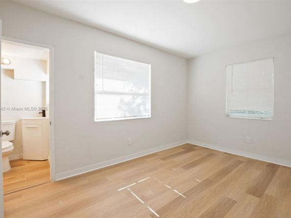 410 NE 172nd St, North Miami Beach FL 33162