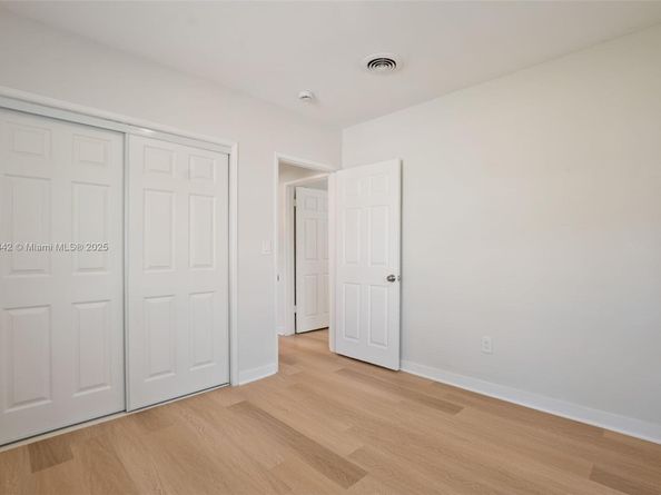 410 NE 172nd St, North Miami Beach FL 33162