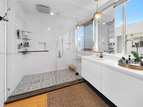 95 N Shore Dr, Miami Beach FL 33141