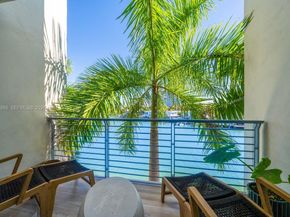 95 N Shore Dr, Miami Beach FL 33141