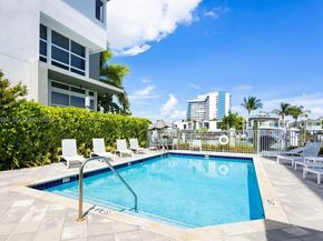 95 N Shore Dr, Miami Beach FL 33141