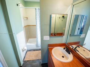 16910 NE 8th Ct, North Miami Beach FL 33162