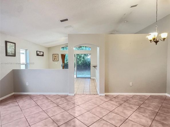 5462 NW 49th Ct, Coconut Creek FL 33073