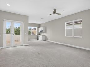 12444 NW 17th Mnr, Pembroke Pines FL 33028