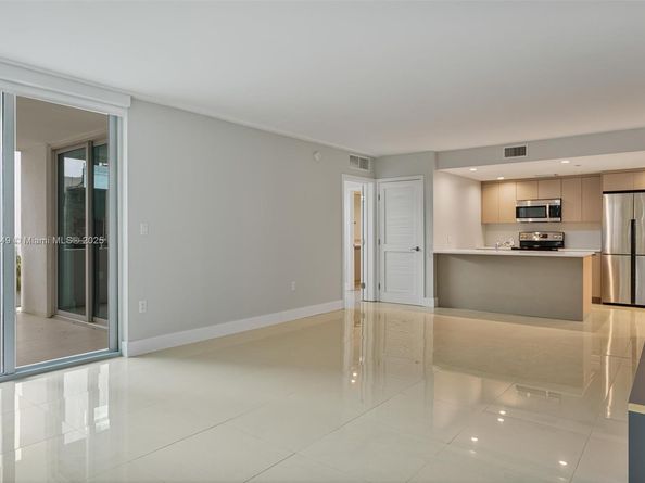 1150 101st ST 203, Bay Harbor Islands FL 33154