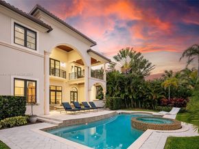631 Hibiscus Dr, Hallandale Beach FL 33009