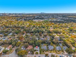 860 NE 142nd St, North Miami FL 33161