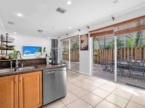 220 SW 87th Ct 0, Miami FL 33174