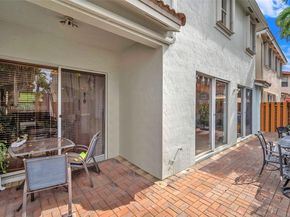 220 SW 87th Ct 0, Miami FL 33174