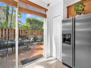 220 SW 87th Ct 0, Miami FL 33174