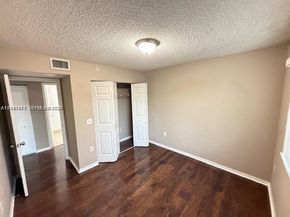 4167 N Haverhill Rd 1113, West Palm Beach FL 33417