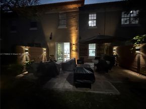 6923 Julia Gardens Dr, Coconut Creek FL 33073