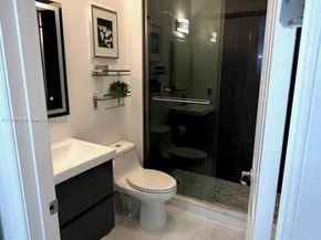 6923 Julia Gardens Dr, Coconut Creek FL 33073