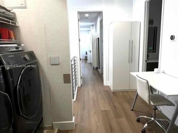 6923 Julia Gardens Dr, Coconut Creek FL 33073